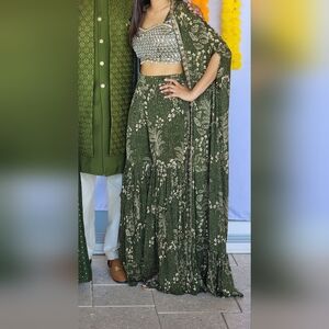 Elegant Green Floral Mehndi Outfit - Modern Indian